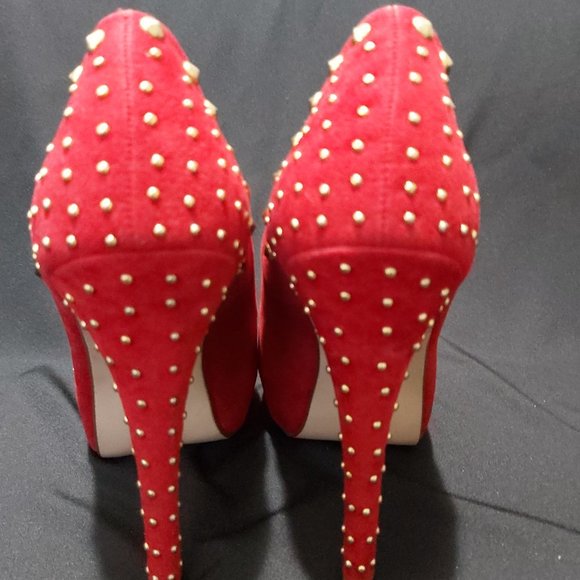 Red High Heels - Picture 3 of 4